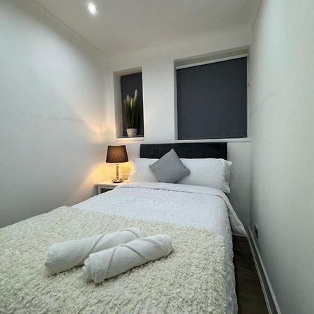 Apartmán Manor Court 1 Londýn Exteriér fotografie
