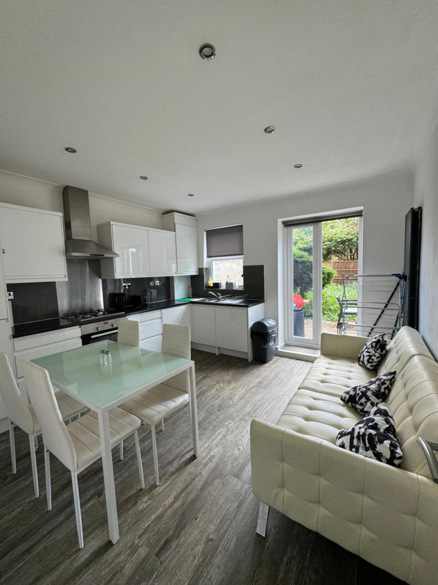 Apartmán Manor Court 1 Londýn Exteriér fotografie